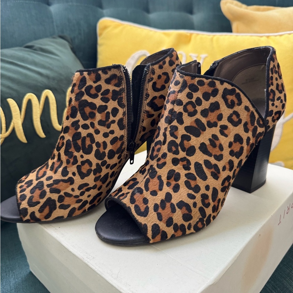 Moda Spana Leopard Print Ankle Booties